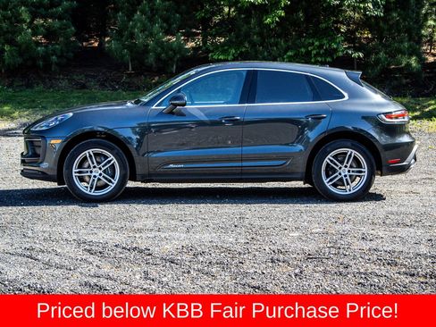 Used 2023 Porsche Macan AWD/4WD image 4