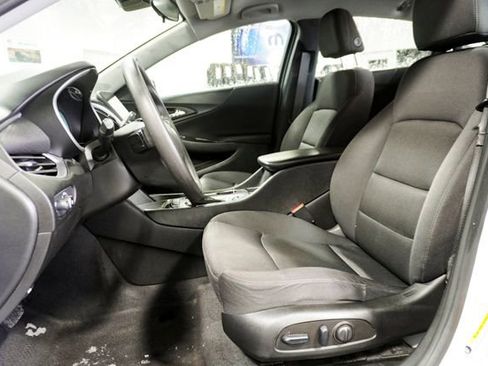 Used 2024 Chevrolet Malibu LS w/ Driver Confidence Package image 12