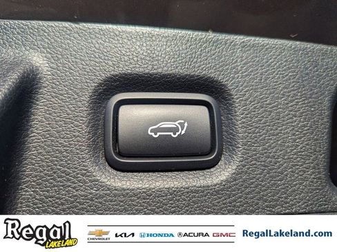 Used 2019 Hyundai Santa Fe SEL image 9