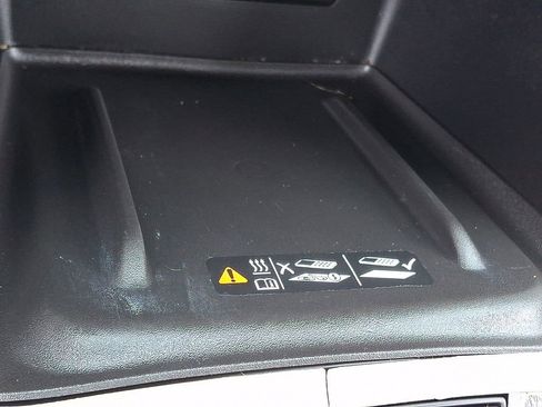 Used 2022 GMC Acadia Denali w/ Denali Ultimate Package image 26