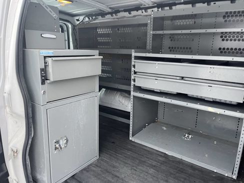 Used 2013 Chevrolet Express 2500 image 10