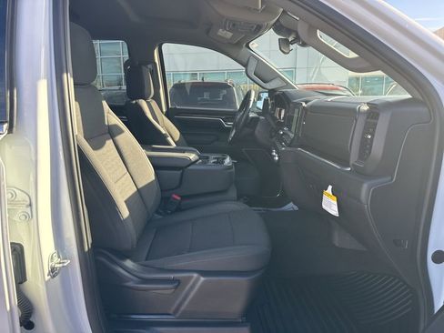 New 2025 GMC Sierra 1500 SLE w/ Preferred Package image 24