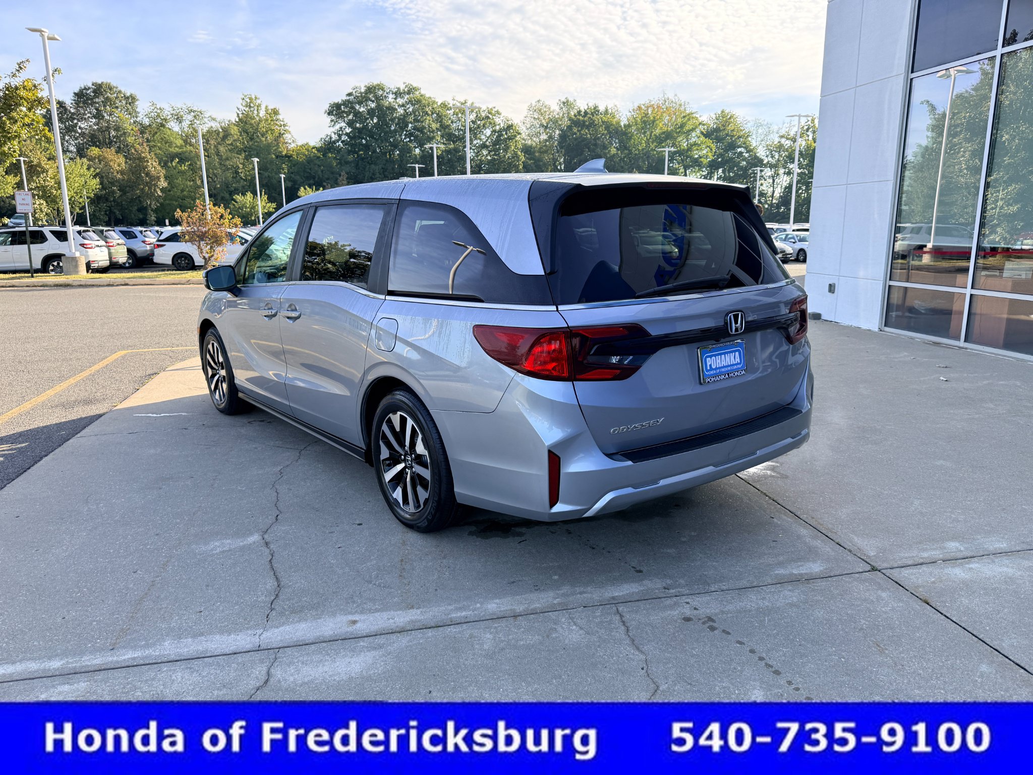 Certified 2025 Honda Odyssey EX-L image 4