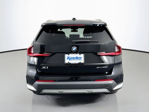 Used 2023 BMW X1 xDrive28i w/ Convenience Package AWD/4WD image 5