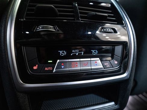 Used 2021 BMW X5 M image 54