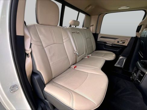 Used 2019 RAM 2500 Limited AWD/4WD image 18