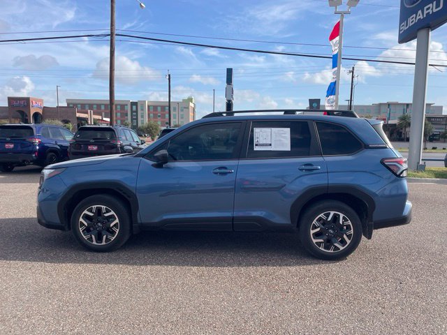 Used 2025 Subaru Forester AWD/4WD image 5