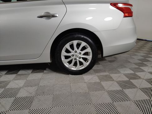 Used 2018 Nissan Sentra SV image 11