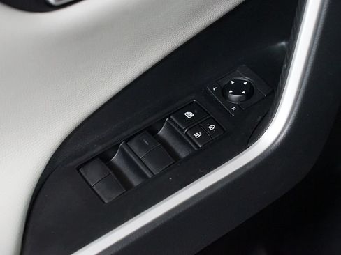 Used 2019 Toyota RAV4 Adventure w/ Cold Weather Package AWD/4WD image 30