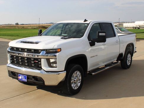 Used 2021 Chevrolet Silverado 2500 LT w/ Z71 Off-Road Package AWD/4WD image 1