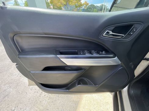 Used 2022 Chevrolet Colorado ZR2 w/ Colorado ZR2 Bison Edition AWD/4WD image 20
