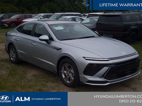 New 2026 Hyundai Sonata SE FWD image 4