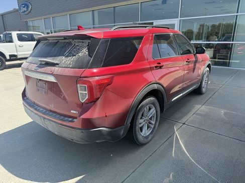 Certified 2020 Ford Explorer XLT w/ Comfort Package AWD/4WD image 3