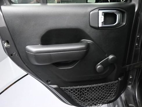 Used 2018 Jeep Wrangler Unlimited Sport AWD/4WD image 18