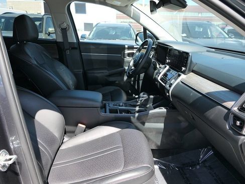 Used 2023 Kia Sorento EX w/ Panoramic Sunroof Package FWD image 28