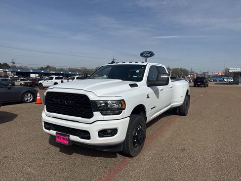 Used 2024 RAM 3500 Big Horn w/ Night Edition image 3