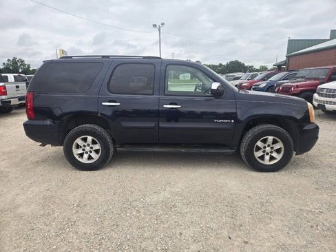 Used 2007 GMC Yukon SLE AWD/4WD image 2