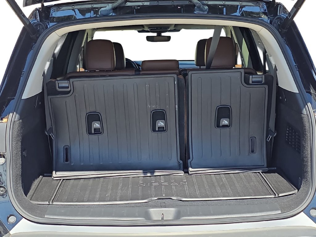 Used 2023 Nissan Pathfinder Platinum w/ Cargo Package FWD image 31