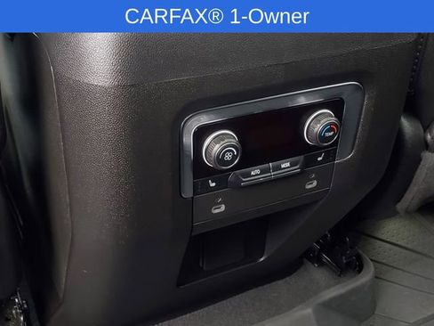 Used 2024 Chevrolet Tahoe Z71 w/ Luxury Package image 33