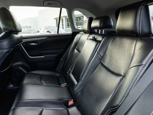 Certified 2021 Toyota RAV4 XLE FWD image 27