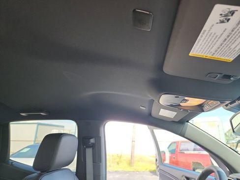 New 2026 Chevrolet Colorado LT image 16