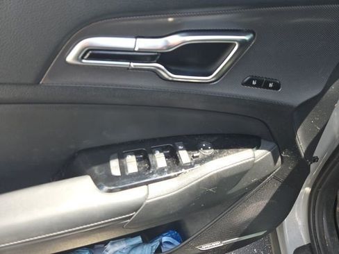 Used 2023 Kia Sportage SX FWD image 12