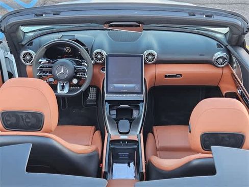 Used 2023 Mercedes-Benz SL 55 AMG 4MATIC image 2