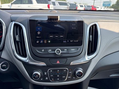 Used 2019 Chevrolet Equinox Premier FWD image 21