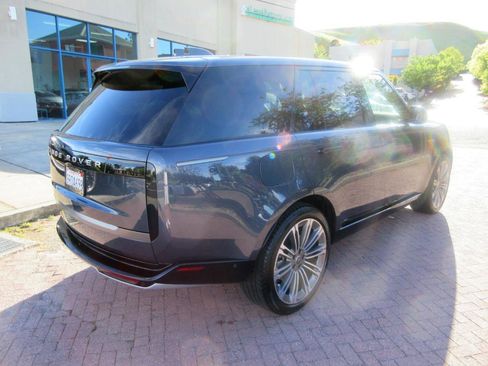 Used 2025 Land Rover Range Rover SE AWD/4WD image 82