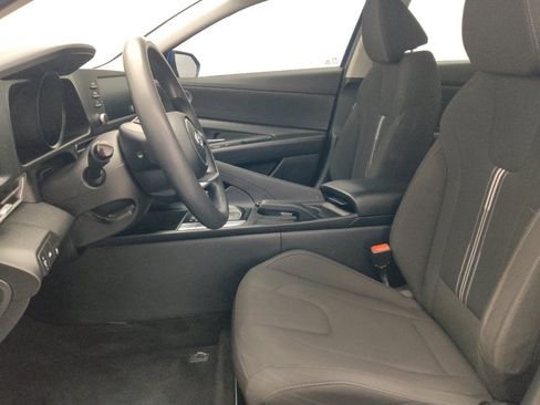 Used 2021 Hyundai Elantra SEL FWD image 17
