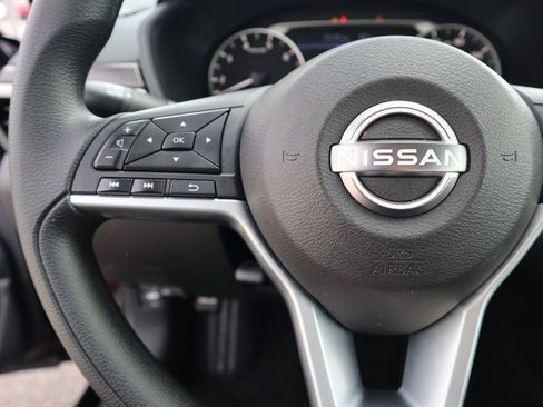 Certified 2025 Nissan Altima 2.5 SV FWD image 20