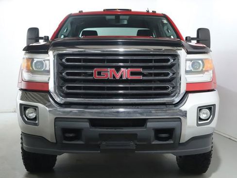 Used 2015 GMC Sierra 2500 SLE w/ SLE Preferred Package image 9