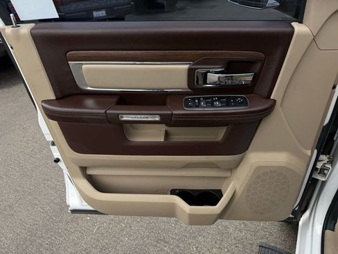 Used 2017 RAM 2500 Laramie w/ Convenience Group image 19