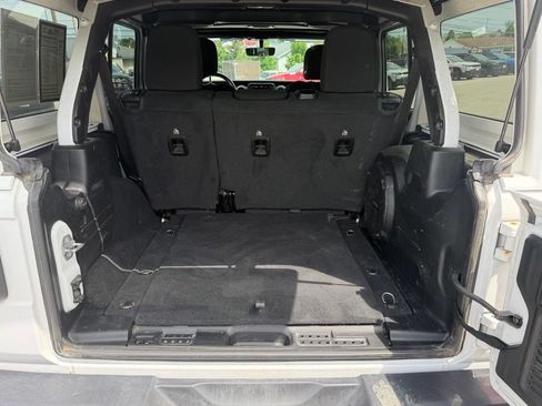 Used 2021 Jeep Wrangler Unlimited Sahara AWD/4WD image 42