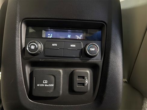 Used 2019 Buick Enclave Essence image 33