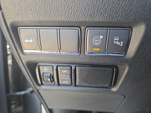 Used 2017 INFINITI QX80 2WD w/ Driver Assistance Package image 17