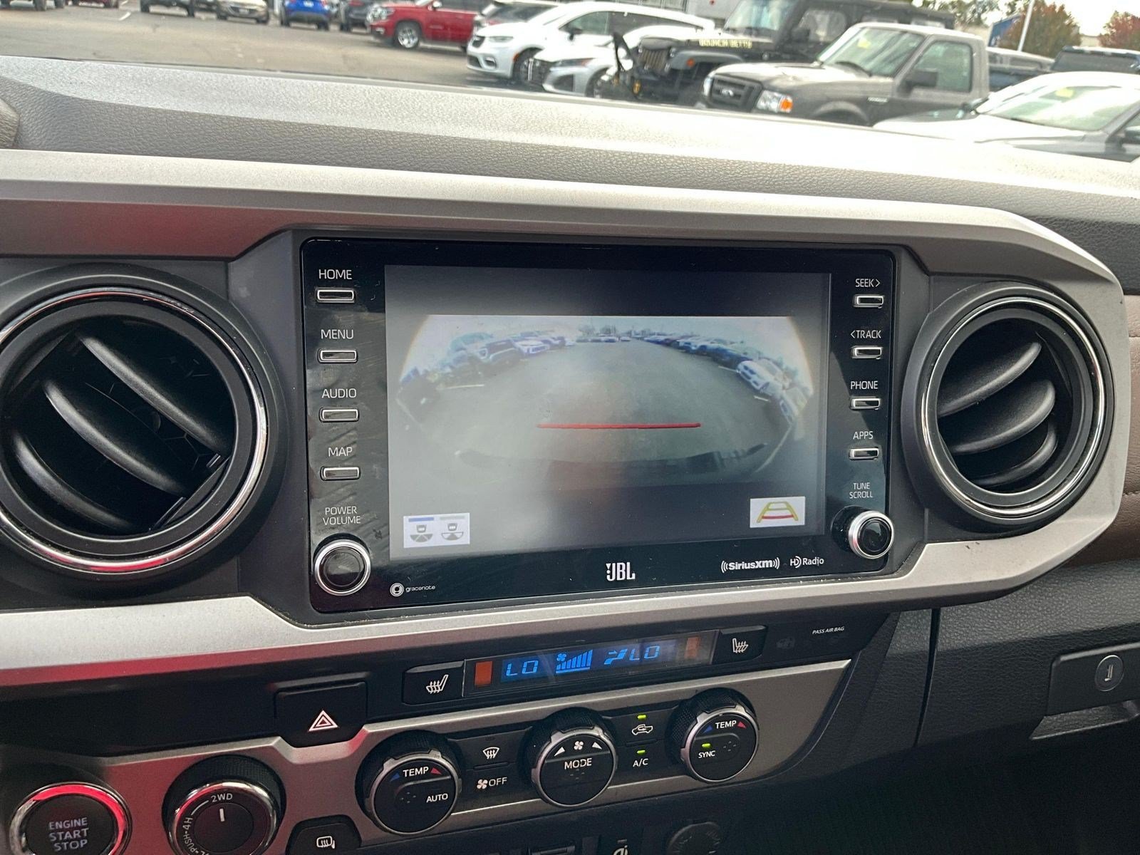 Used 2021 Toyota Tacoma Limited AWD/4WD image 13
