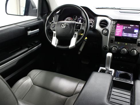 Used 2021 Toyota Tundra SR5 w/ SR5 Leather Package AWD/4WD image 31