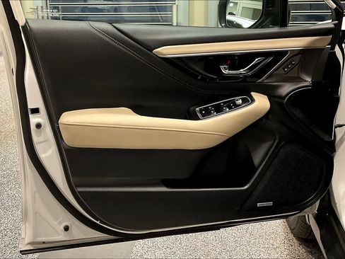 Used 2025 Subaru Outback Limited image 20