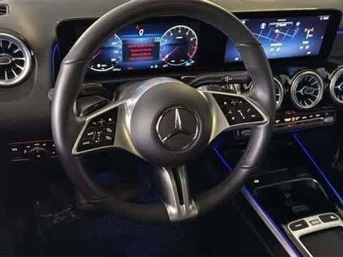 Certified 2025 Mercedes-Benz GLB 250 4MATIC image 50