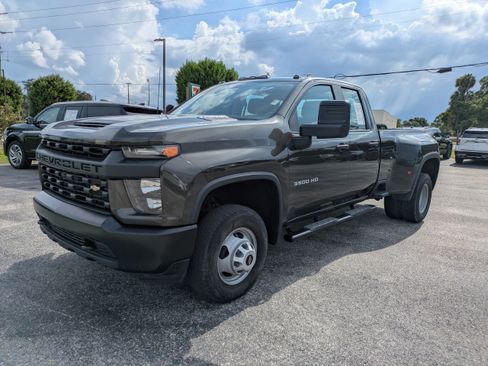 Used 2022 Chevrolet Silverado 3500 W/T AWD/4WD image 8