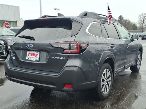 Certified 2023 Subaru Outback Premium image 3
