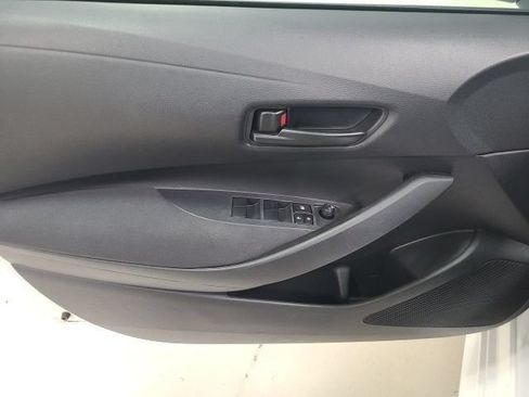Used 2023 Toyota Corolla LE FWD image 17