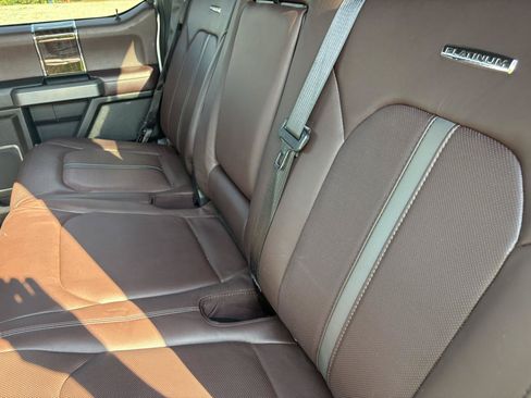 Used 2015 Ford F150 Platinum w/ Equipment Group 701A Luxury AWD/4WD image 39