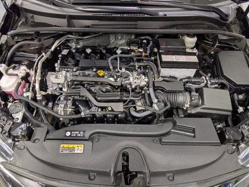Used 2025 Toyota Corolla SE image 24