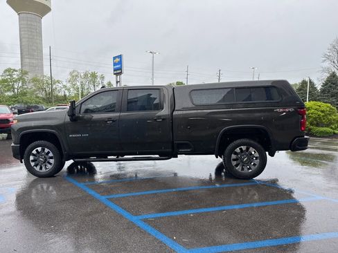 Used 2022 Chevrolet Silverado 2500 Custom w/ Custom Value Package image 7