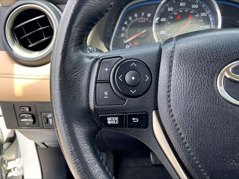 Used 2014 Toyota RAV4 Limited w/ Technology Package image 23