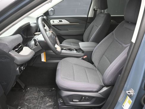 New 2026 Ford Explorer Active image 18