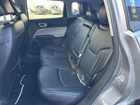 Used 2022 Jeep Compass Limited image 42