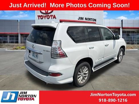 Used 2018 Lexus GX 460 Premium w/ Premium Package AWD/4WD image 7